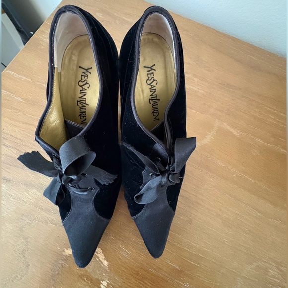 Yves Saint Laurent Women's Black Velvet Heeled Ankle Booties - Picture 8 of 9